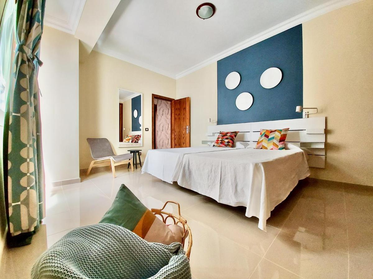 Aromas Suites Attic ปูแอร์โตเดลาครูซ ภายนอก รูปภาพ
