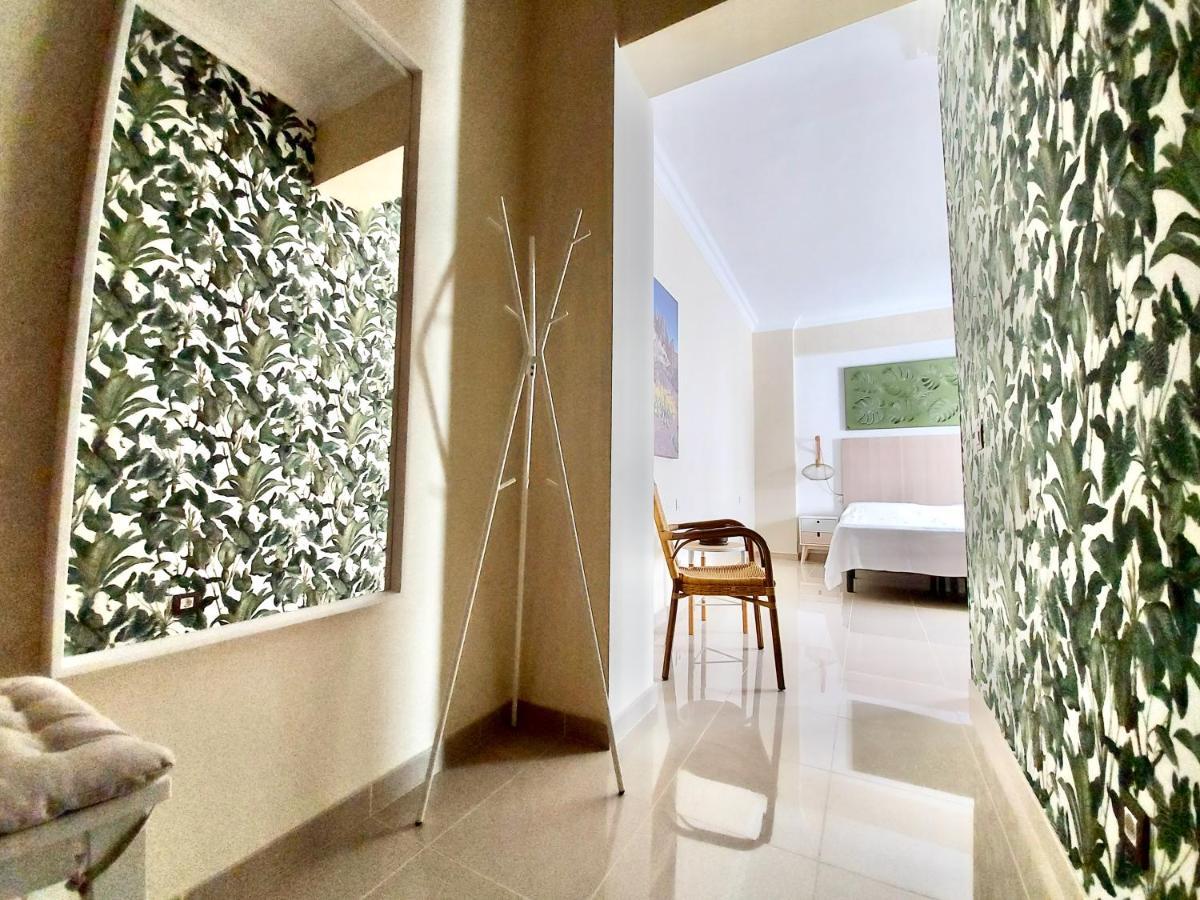 Aromas Suites Attic ปูแอร์โตเดลาครูซ ภายนอก รูปภาพ