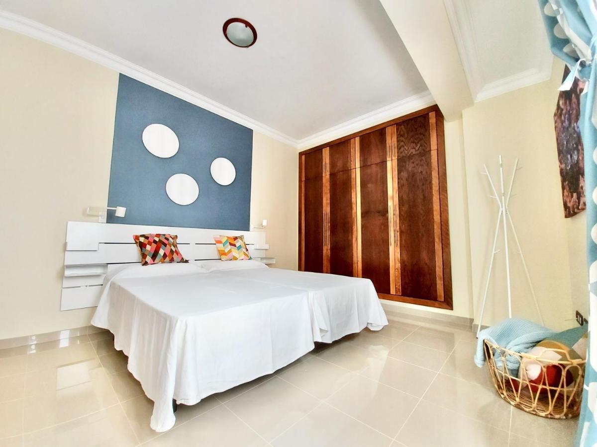 Aromas Suites Attic ปูแอร์โตเดลาครูซ ภายนอก รูปภาพ